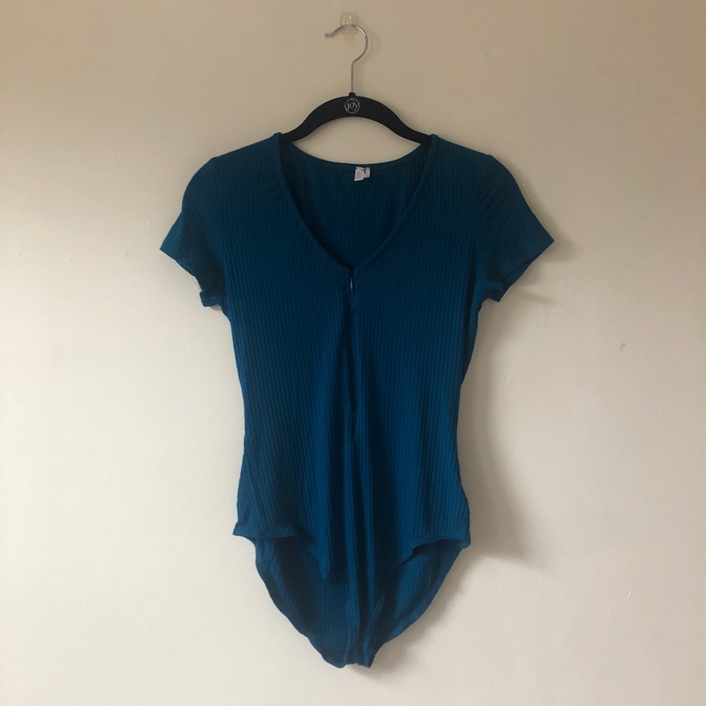 Chic ribbed deep blue body suit